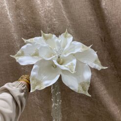 بوكيه ورد فخم - A luxurious bouquet of flowers