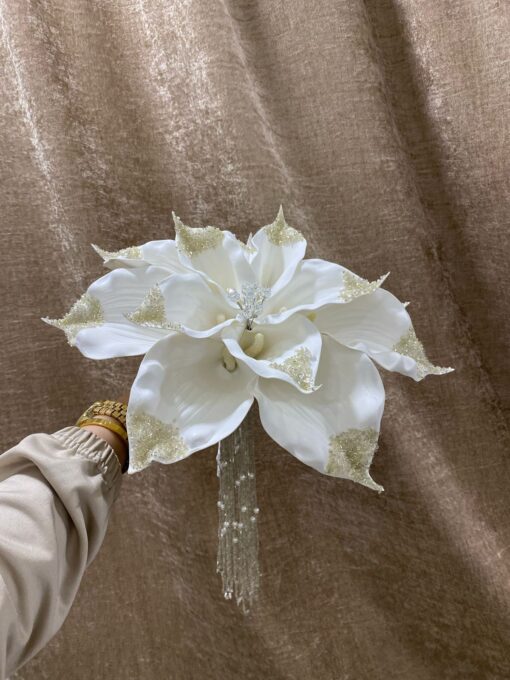 بوكيه ورد فخم - A luxurious bouquet of flowers